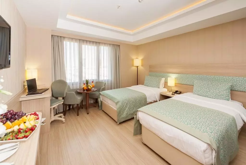 Hotel Golden Way Giyimkent_shabavizparvaz_07.jpg